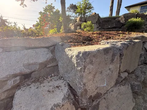 Dry stone driveway wall and walkway project, photo 8