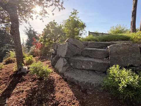 Dry stone driveway wall and walkway project, photo 2